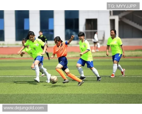 足球小串子带你领略绿茵场上的激情与梦想，尽享精彩瞬间与球迷的热血共鸣